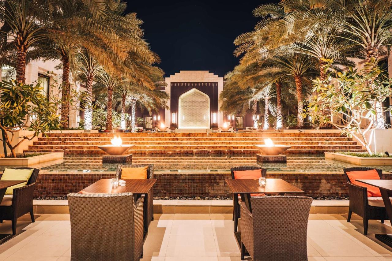 Radisson Collection Muscat, Hormuz Grand Ξενοδοχείο Εξωτερικό φωτογραφία The Palace Downtown Dubai
