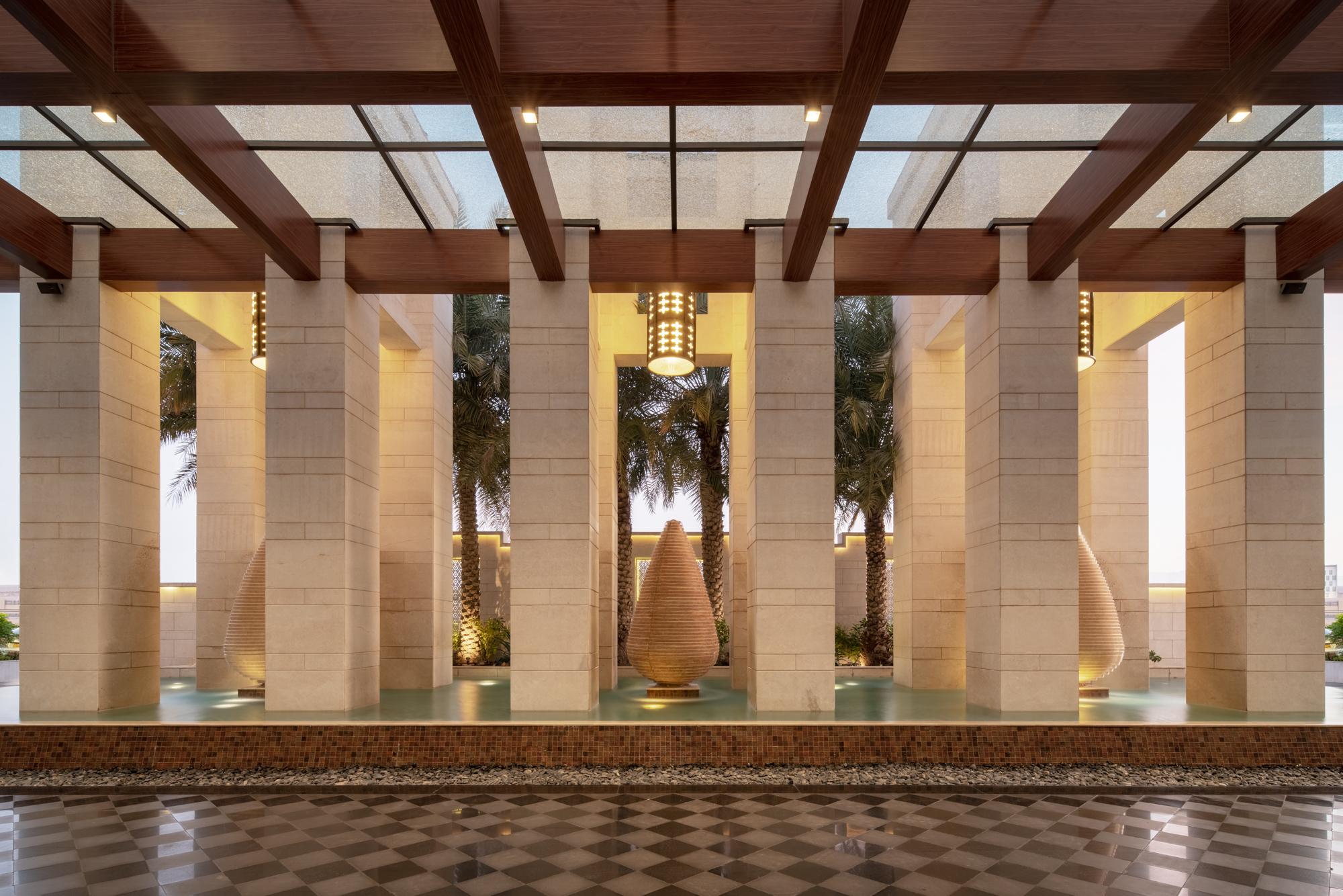 Radisson Collection Muscat, Hormuz Grand Ξενοδοχείο Εξωτερικό φωτογραφία The interior of the hotel