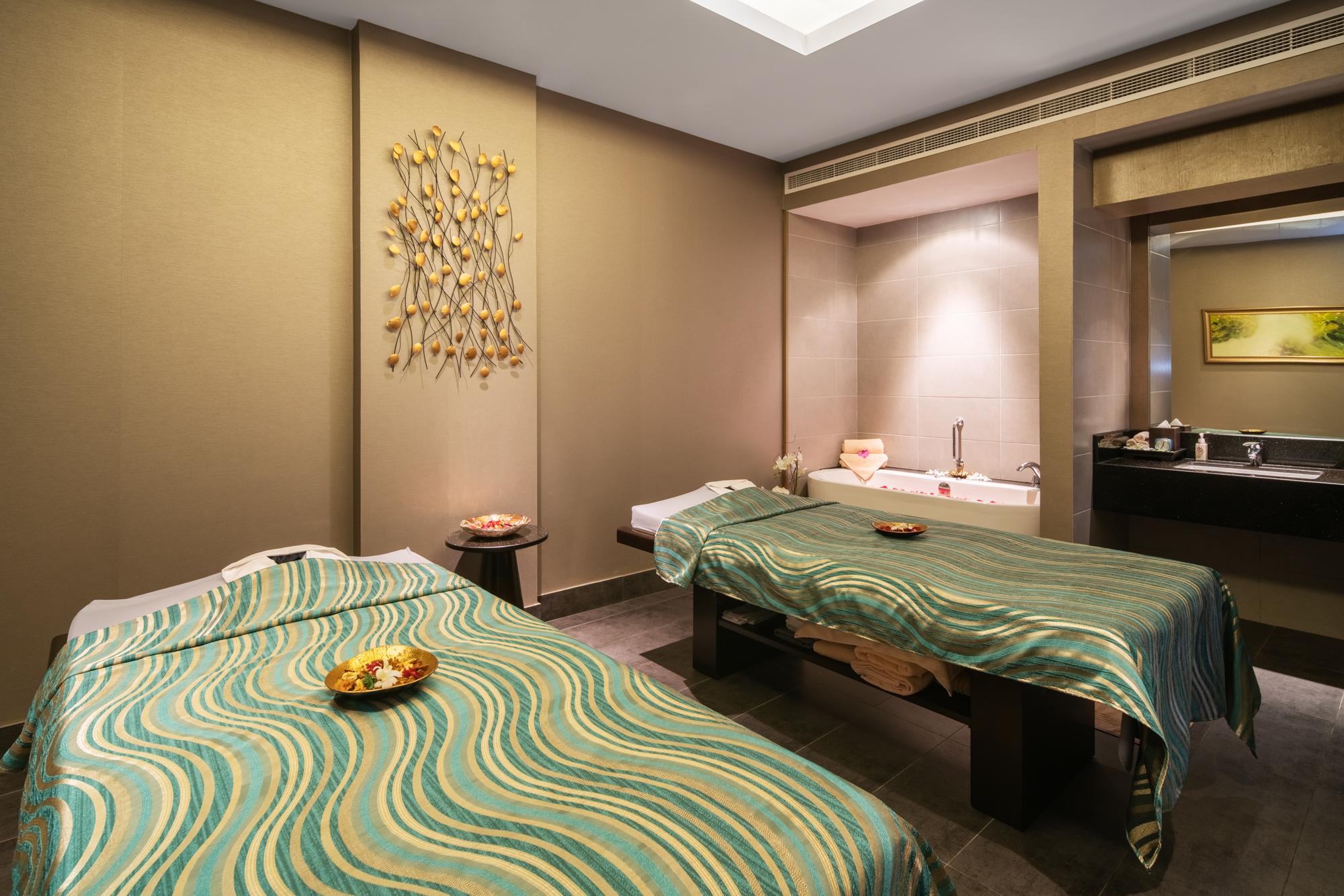 Radisson Collection Muscat, Hormuz Grand Ξενοδοχείο Εξωτερικό φωτογραφία A spa treatment room