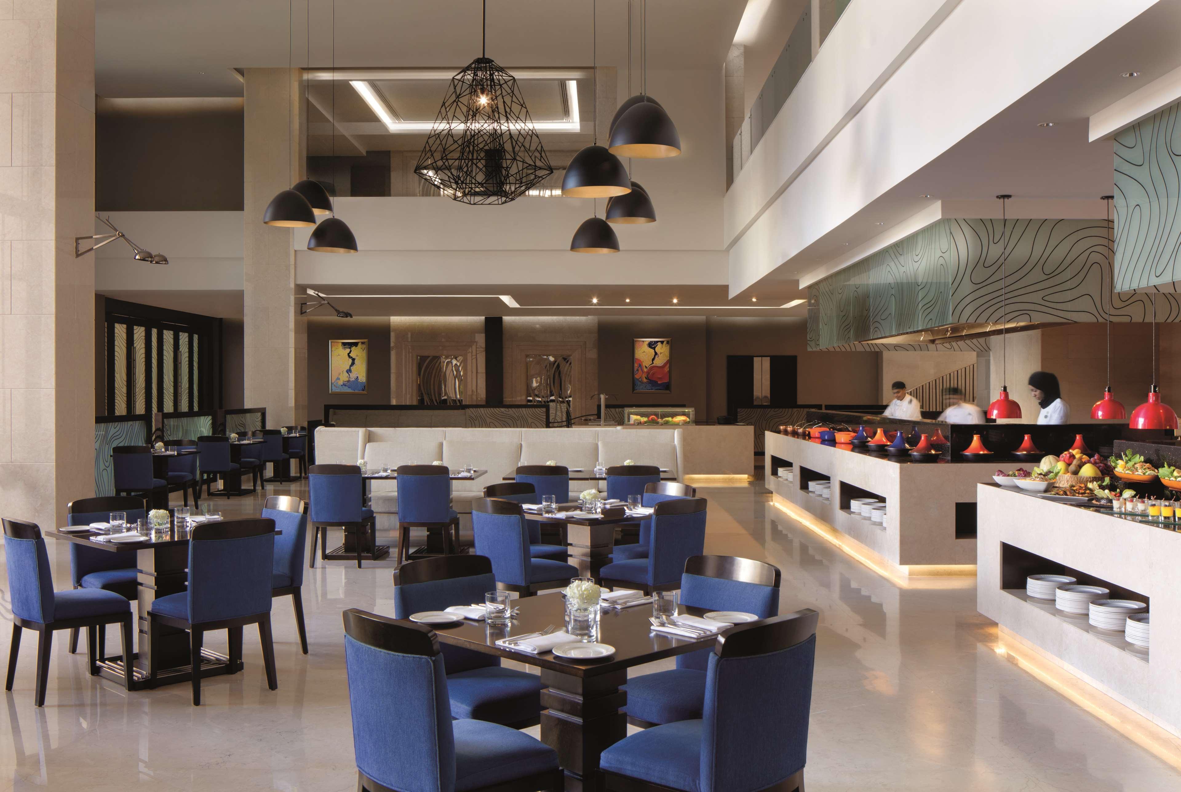 Radisson Collection Muscat, Hormuz Grand Ξενοδοχείο Εξωτερικό φωτογραφία The restaurant at the hotel