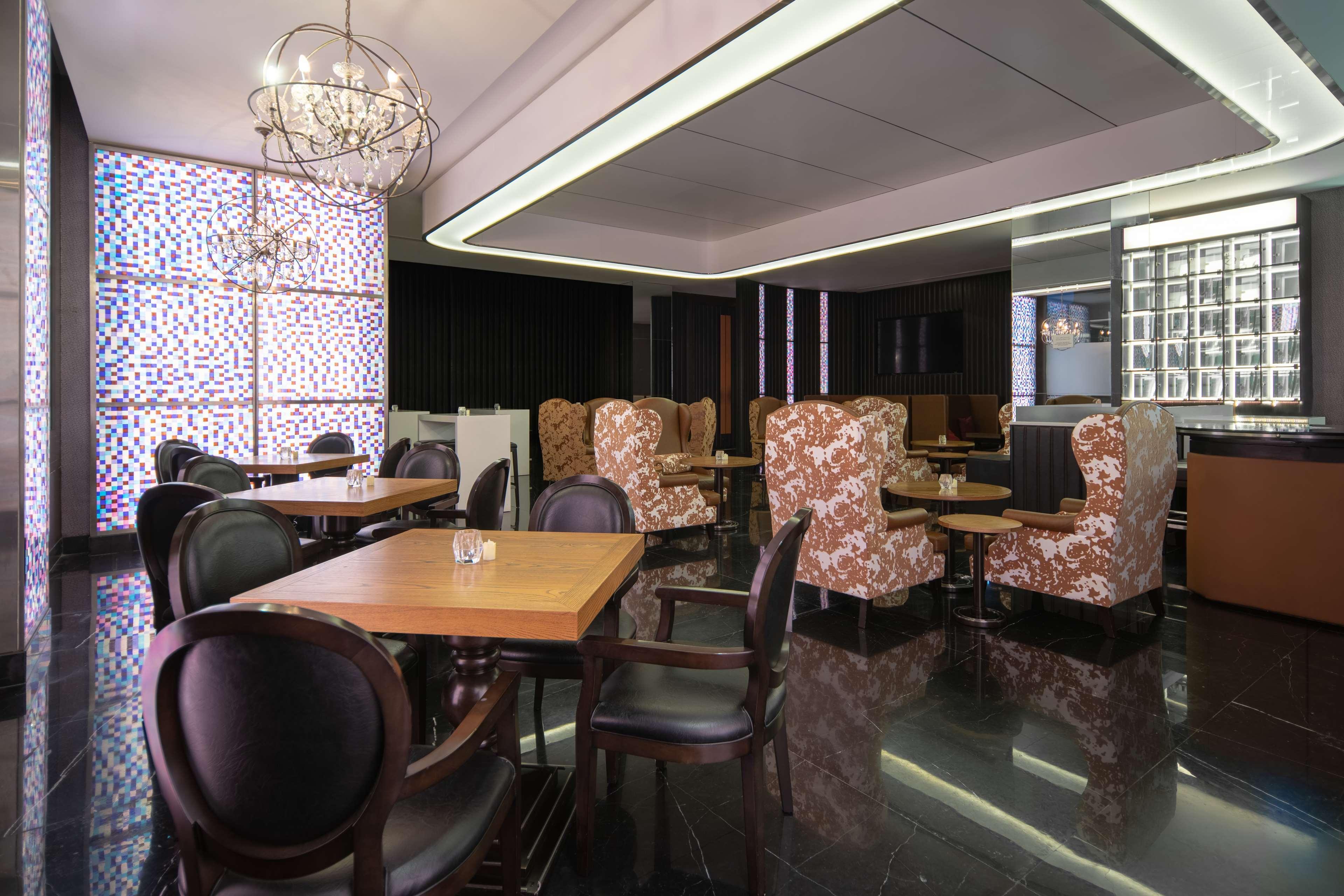 Radisson Collection Muscat, Hormuz Grand Ξενοδοχείο Εξωτερικό φωτογραφία The lounge at the airport