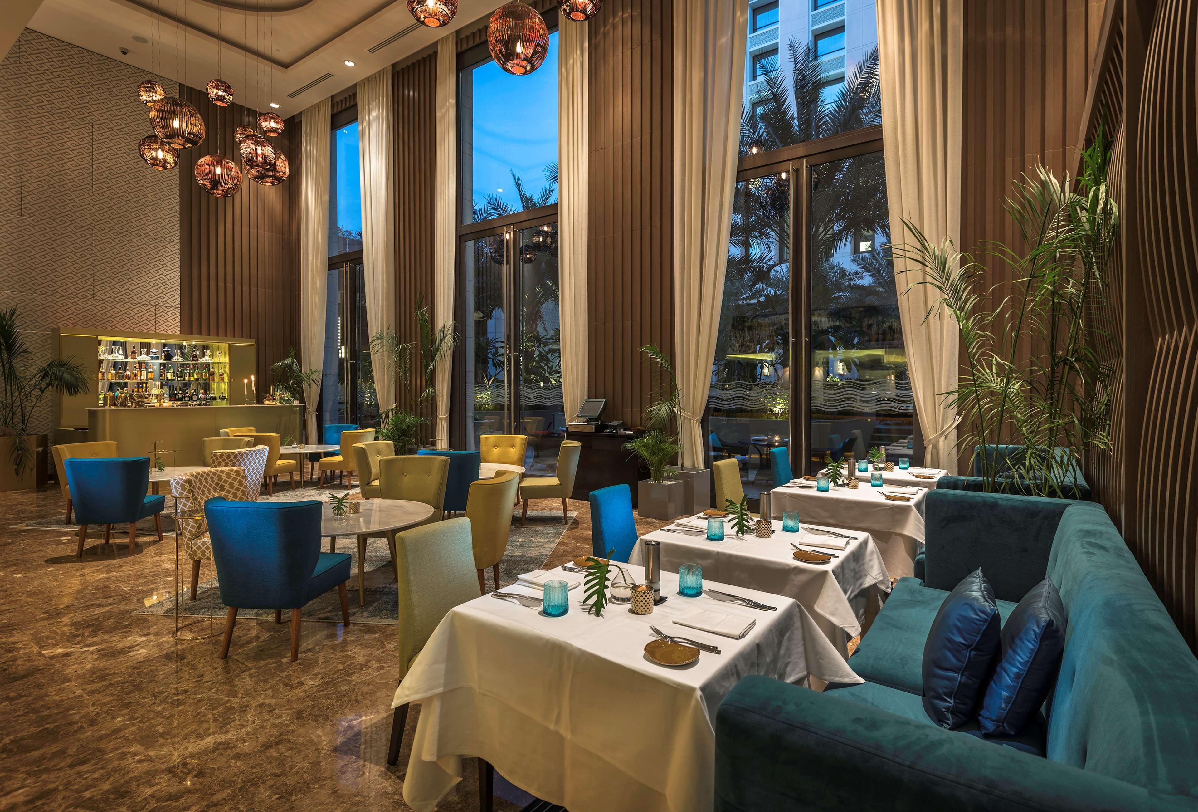 Radisson Collection Muscat, Hormuz Grand Ξενοδοχείο Εξωτερικό φωτογραφία The restaurant